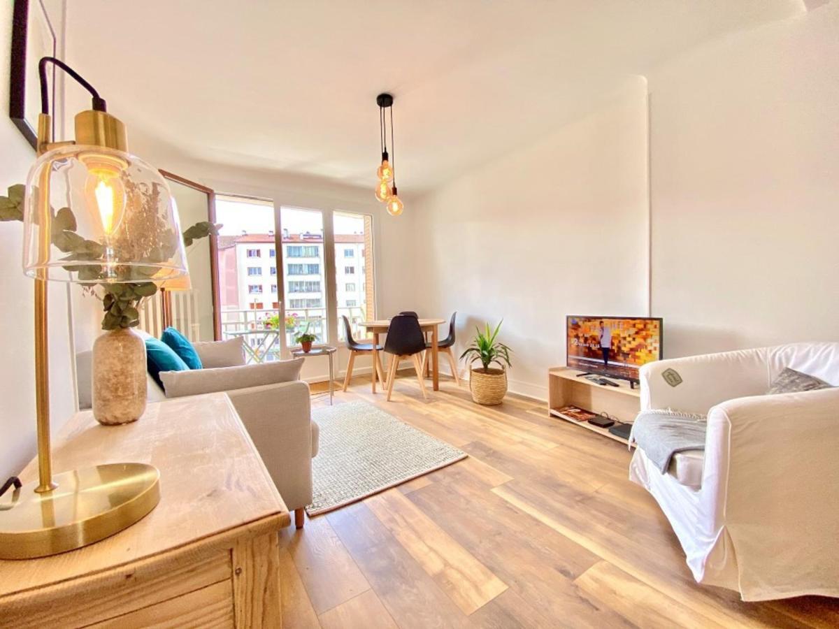 Charmant T3 Renove En Centre-Ville D'Annecy Avec Balcon, Ascenseur Et Parking Prive - Fr-1-432-83 Exterior foto